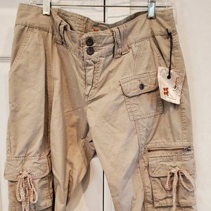 Twill Twenty Two Women's Khaki Cargo Bermuda Shorts 29 NWT